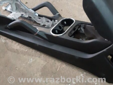 ФОТО Консоль центральная для Porsche Cayenne II 958 E2/92A (10-14) Київ