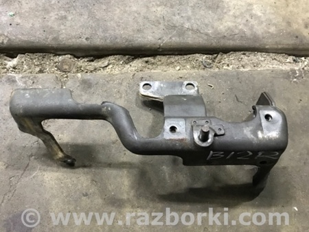 ФОТО Защита двигателя правая для Subaru Forester SG Киев