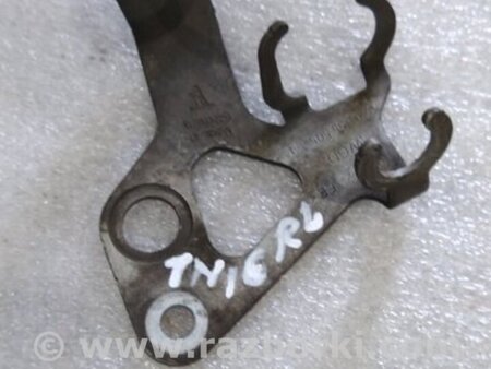 ФОТО Кронштейн для Porsche Panamera I 970 (09-16) Київ