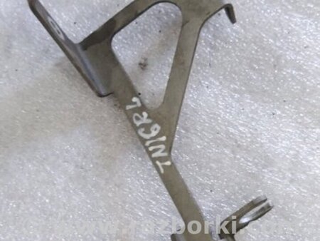 ФОТО Кронштейн для Porsche Panamera I 970 (09-16) Київ