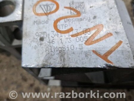 ФОТО Кронштейн для Porsche Panamera I 970 (09-16) Київ