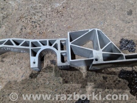 ФОТО Кронштейн для Porsche Panamera I 970 (09-16) Київ