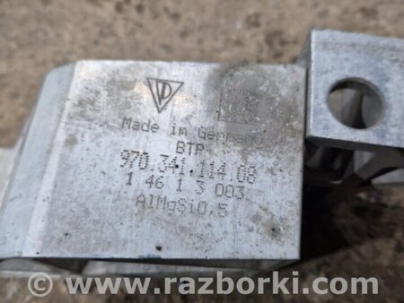 ФОТО Кронштейн для Porsche Panamera I 970 (09-16) Київ