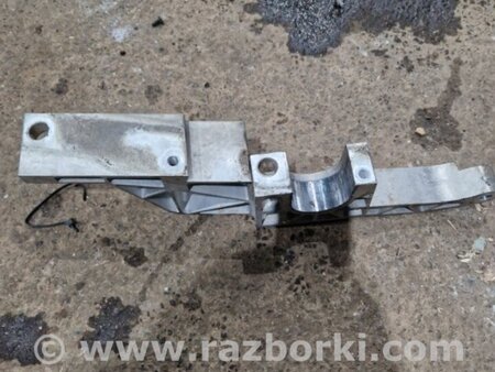 ФОТО Кронштейн для Porsche Panamera I 970 (09-16) Київ