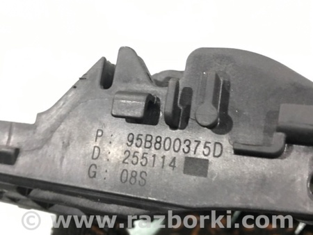 ФОТО Кронштейн ручки двери для Porsche Macan I 95B +FL (13-18) Київ