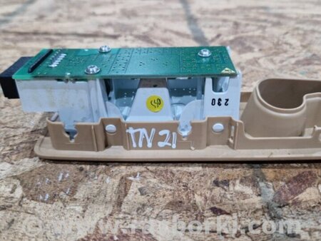 ФОТО Плафон подсветки салона для Porsche Cayenne II 958 E2/92A (10-14) Київ