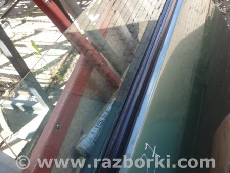 ФОТО Стекло задней правой двери для Subaru Forester SG Киев