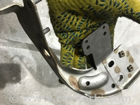 ФОТО Кронштейн для Volvo XC90 II SPA (2015-) Київ