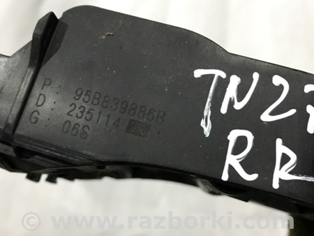 ФОТО Кронштейн ручки двери для Porsche Macan I 95B +FL (13-18) Київ