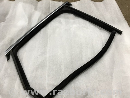 ФОТО Направляющая стекла двери для Porsche Macan I 95B +FL (13-18) Київ