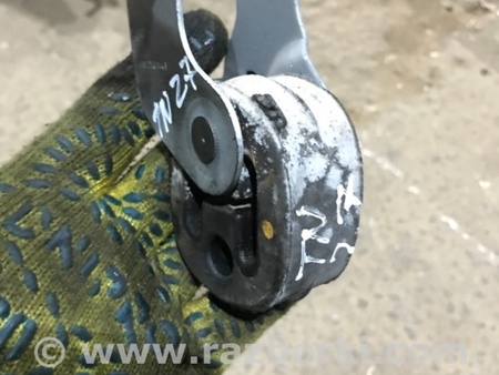 ФОТО Крепление глушителя для Porsche Macan I 95B +FL (13-18) Київ