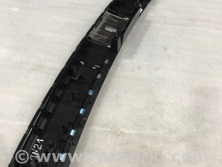 ФОТО Накладка на порог багажника для Porsche Cayenne II 958 E2/92A (10-14) Київ