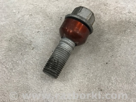 ФОТО Болт колесный для Porsche Cayenne II 958 E2/92A (10-14) Київ