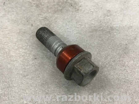 ФОТО Болт колесный для Porsche Cayenne II 958 E2/92A (10-14) Київ