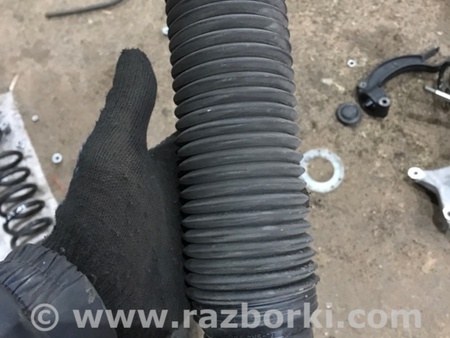 ФОТО Пыльник амортизатора для Porsche Cayenne II 958 E2/92A (10-14) Київ