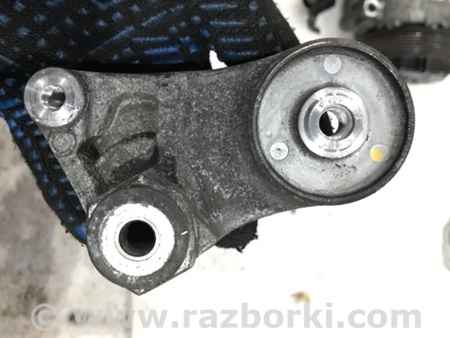 ФОТО Кронштейн натяжного ролика для Porsche Cayenne II 958 E2/92A (10-14) Київ