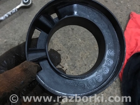 ФОТО Проставка пружины для Porsche Cayenne II 958 E2/92A (10-14) Київ