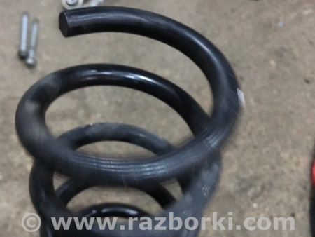 ФОТО Пружина подвески для Porsche Cayenne II 958 E2/92A (10-14) Київ