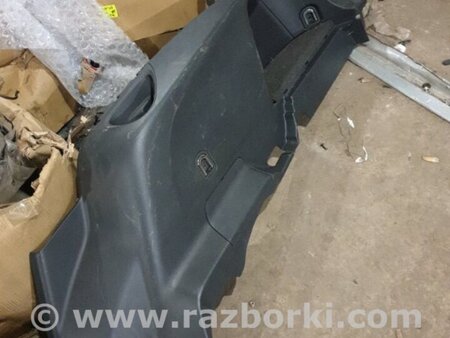 ФОТО Обшивка багажника задняя правая для Subaru Tribeca Киев