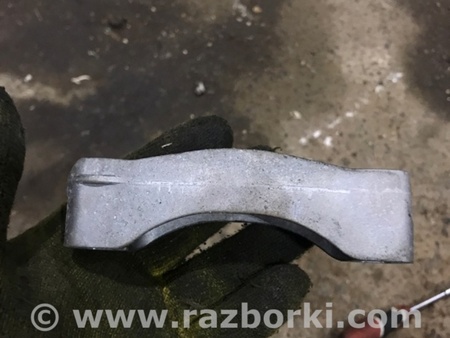 ФОТО Кронштейн для Porsche Panamera I 970 (09-16) Київ