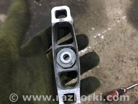 ФОТО Кронштейн для Porsche Panamera I 970 (09-16) Київ