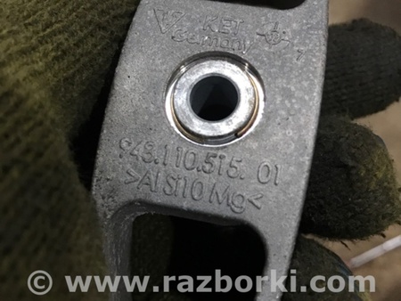 ФОТО Кронштейн для Porsche Panamera I 970 (09-16) Київ