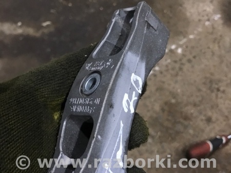 ФОТО Кронштейн для Porsche Panamera I 970 (09-16) Київ