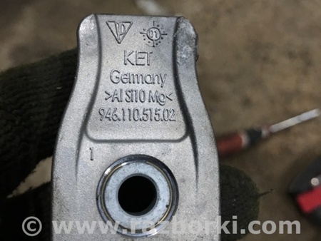 ФОТО Кронштейн для Porsche Panamera I 970 (09-16) Київ