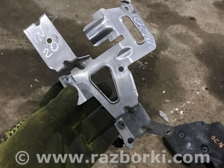 ФОТО Кронштейн для Porsche Panamera I 970 (09-16) Київ