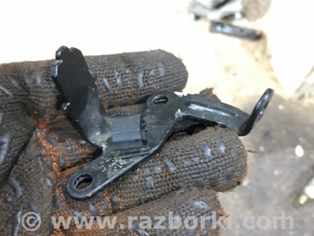 ФОТО Кронштейн для Audi (Ауди) A4 V B9 - 8W (2015-) Київ