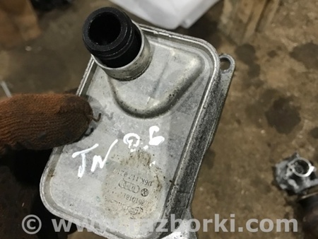 ФОТО Радиатор масляный для Audi (Ауди) A4 V B9 - 8W (2015-) Київ