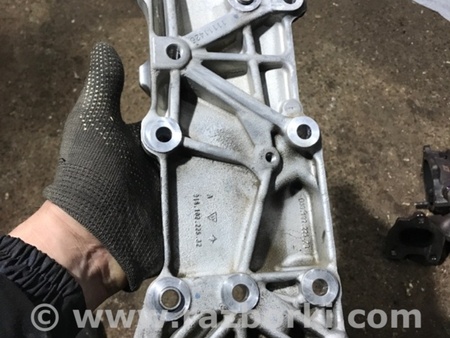 ФОТО Кронштейн для Porsche Macan I 95B +FL (13-18) Київ