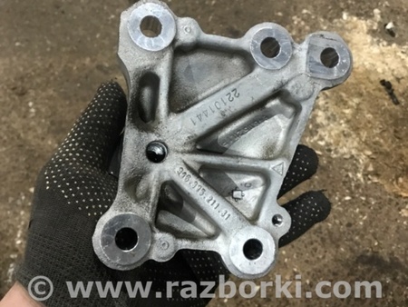 ФОТО Кронштейн для Porsche Macan I 95B +FL (13-18) Київ