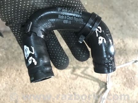 ФОТО Патрубок системы охлаждения для Porsche Macan I 95B +FL (13-18) Київ