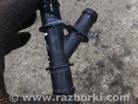 ФОТО Тройник системы охлаждения для Porsche Macan I 95B +FL (13-18) Київ