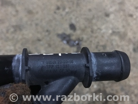 ФОТО Тройник системы охлаждения для Porsche Macan I 95B +FL (13-18) Київ