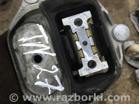 ФОТО Кронштейн для Porsche Macan I 95B +FL (13-18) Київ