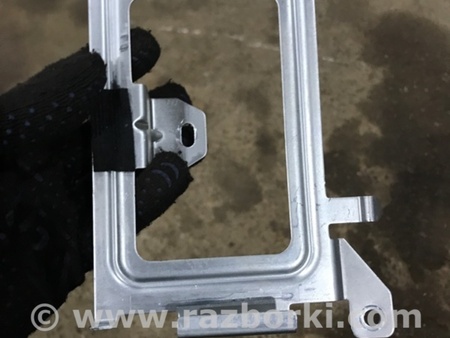 ФОТО Кронштейн для Porsche Cayenne II 958 E2/92A (10-14) Київ