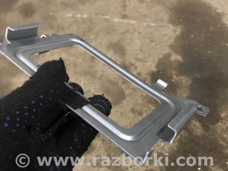 ФОТО Кронштейн для Porsche Cayenne II 958 E2/92A (10-14) Київ