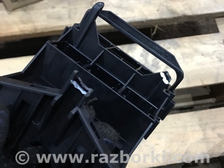 ФОТО Кронштейн для Porsche Macan I 95B +FL (13-18) Київ