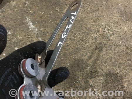 ФОТО Крепление глушителя для Porsche Panamera I 970 (09-16) Київ