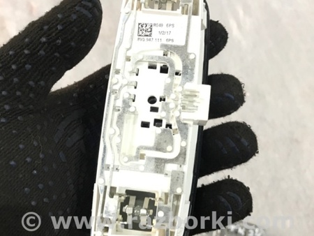 ФОТО Плафон подсветки салона для Audi (Ауди) A3 III 8V (12-20) Київ