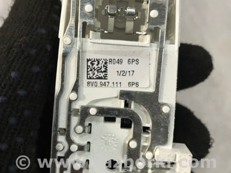 ФОТО Плафон подсветки салона для Audi (Ауди) A3 III 8V (12-20) Київ