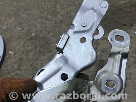 ФОТО Петля капота для Porsche Panamera I 970 (09-16) Київ