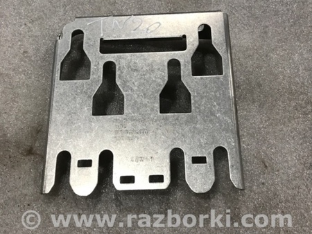 ФОТО Кронштейн для Porsche Panamera I 970 (09-16) Київ