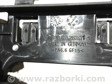 ФОТО Кронштейн для Porsche Panamera I 970 (09-16) Київ
