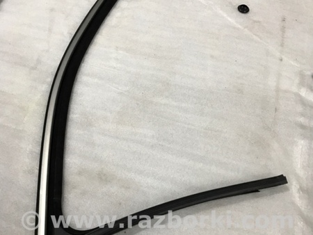 ФОТО Направляющая стекла двери для Porsche Cayenne II 958 E2/92A (10-14) Київ