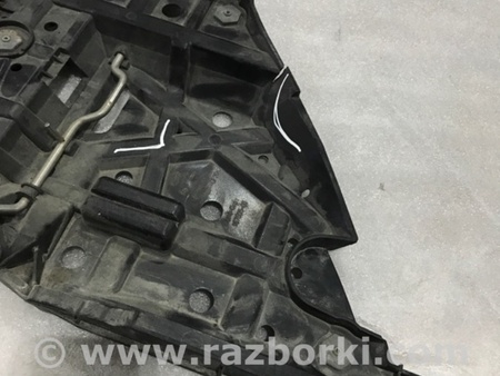 ФОТО Кронштейн для Porsche Panamera I 970 (09-16) Київ