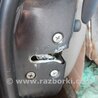 Замок двери передний левый Subaru Forester SG