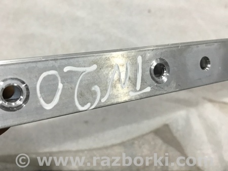 ФОТО Кронштейн для Porsche Panamera I 970 (09-16) Київ